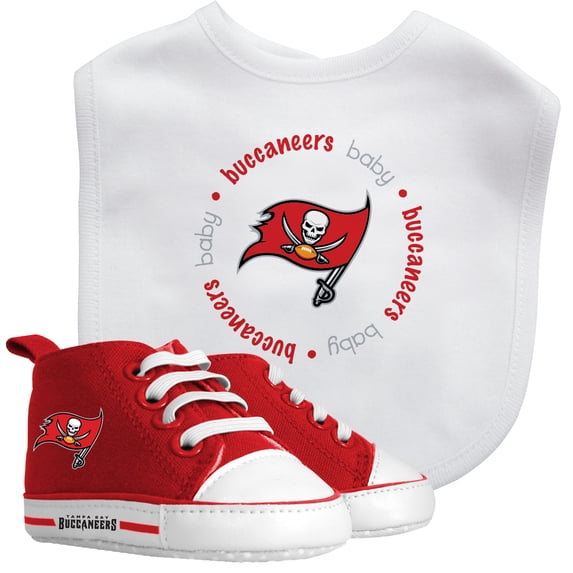 Baby Fanatics NFL Tampa Bay Buccaneers 2-Piece Gift Set