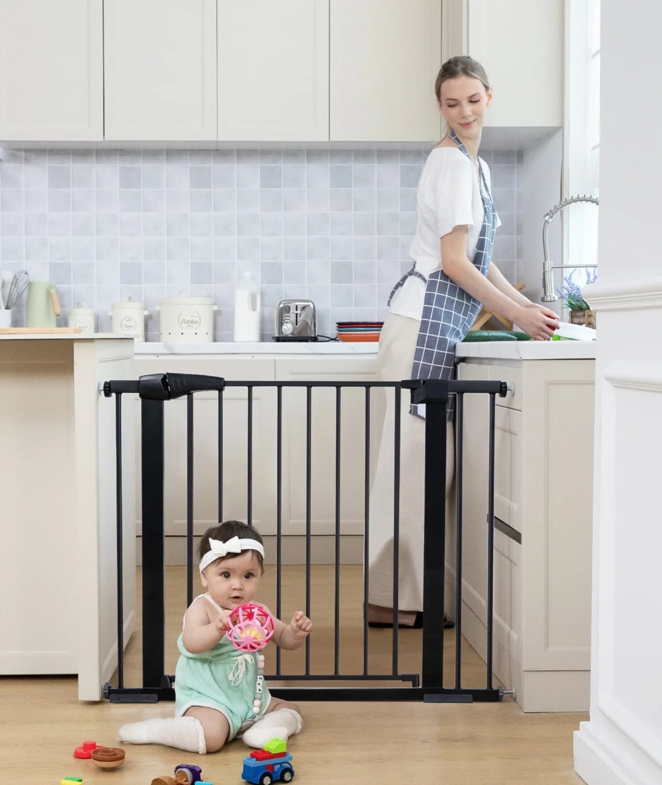 Baby Safety Gate, Dog Gates for Top Stairs Doorway, 29.5''- 40.5''Wide Pressure Mount, Black