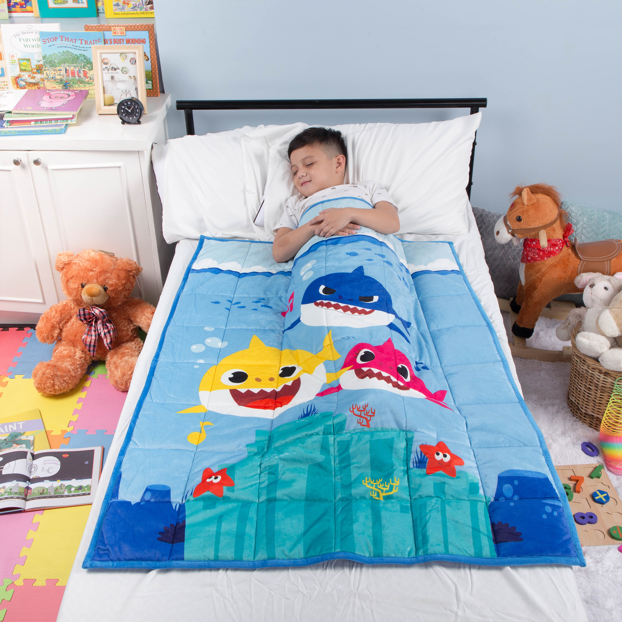 Baby Shark Kids Weighted Blanket, Super Soft Plush Bedding, 36" x 48" 4.5lbs, Blue - image 1 of 11
