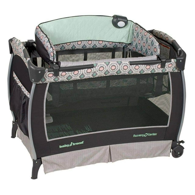 Baby Trend Deluxe Close & Cozy Nursery Center Playard, Artisan