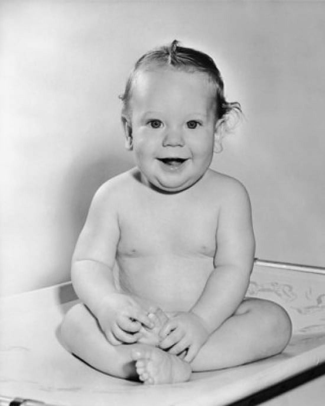 Baby smiling Canvas Art - (18 x 24)