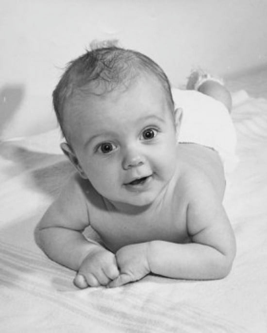 Baby smiling Canvas Art - (18 x 24)