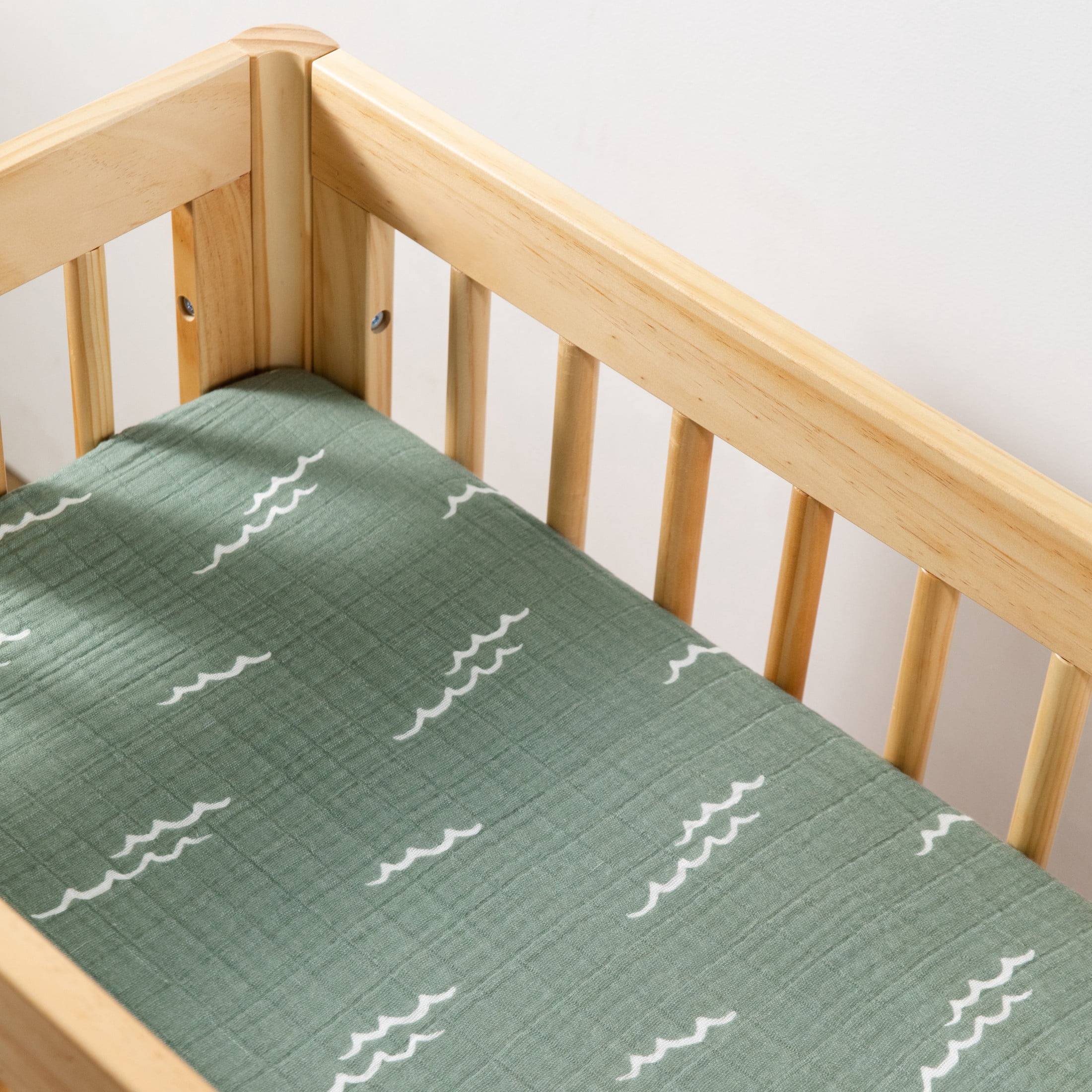 Babyletto All-Stages Bassinet Sheet in GOTS Certified Organic Muslin Cotton