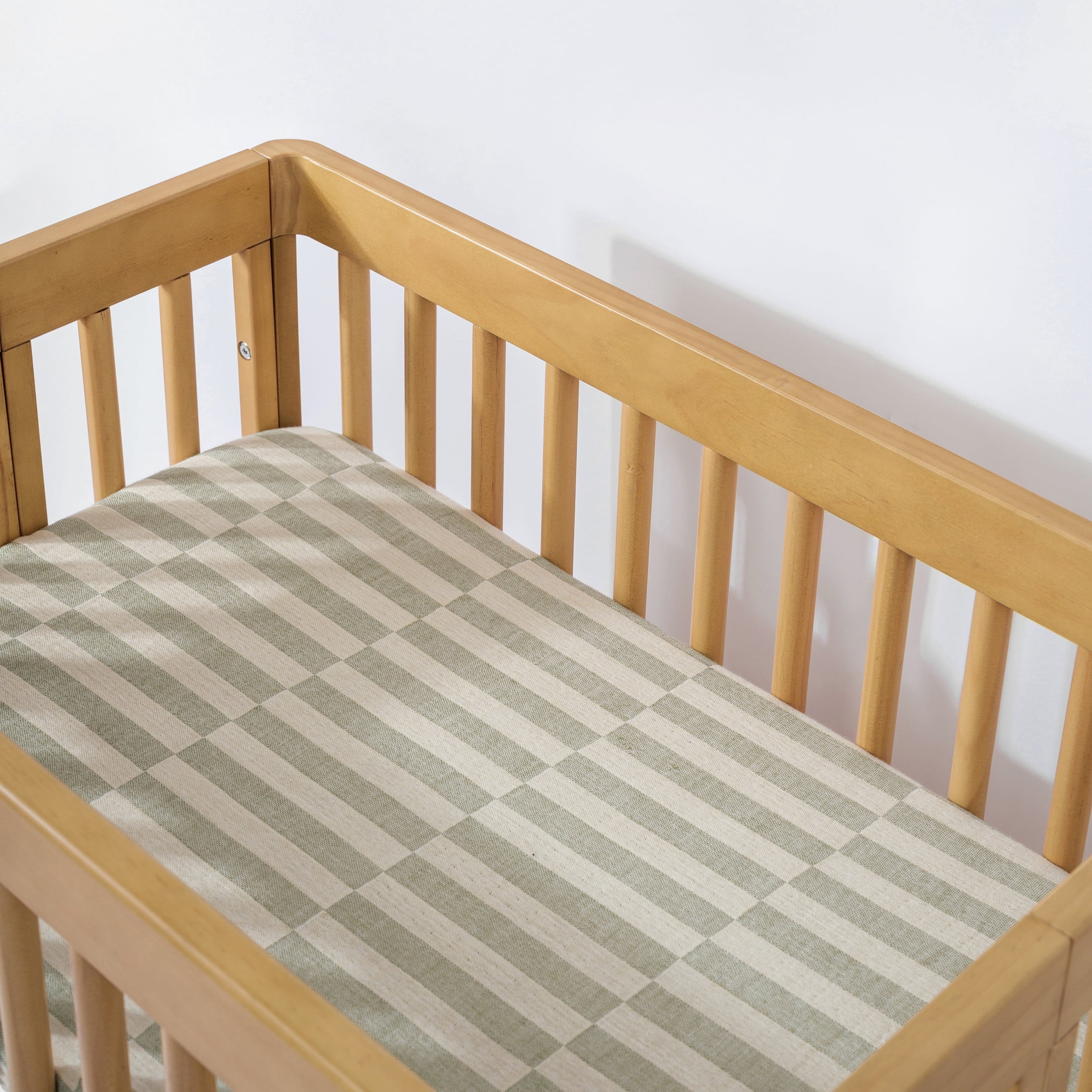 Babyletto All-Stages Bassinet Sheet in GOTS Certified Organic Muslin Cotton