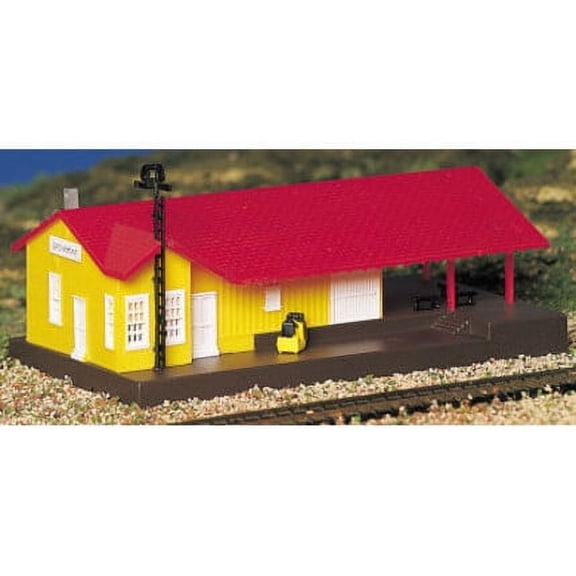45907 Grovemont Freight Station Built-Up N Multi-Colored