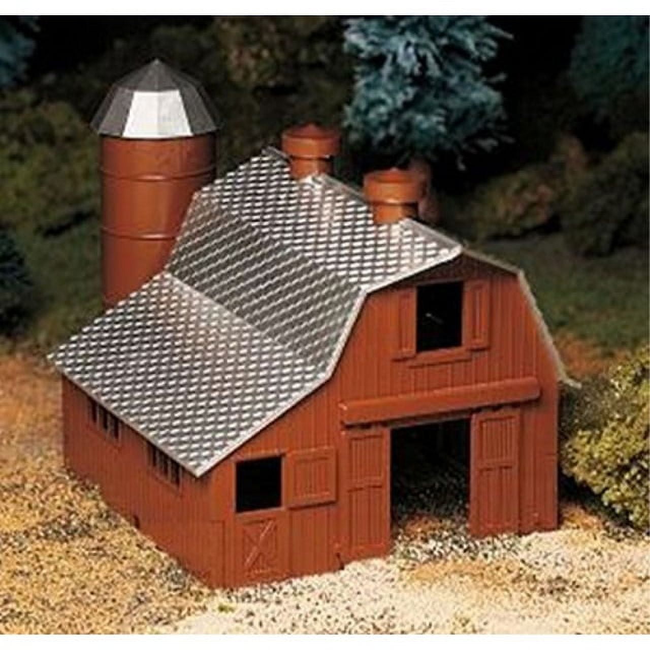 Bachmann - Plasticville U.S.A. Classic Kits -- Dairy Barn - O - 45602