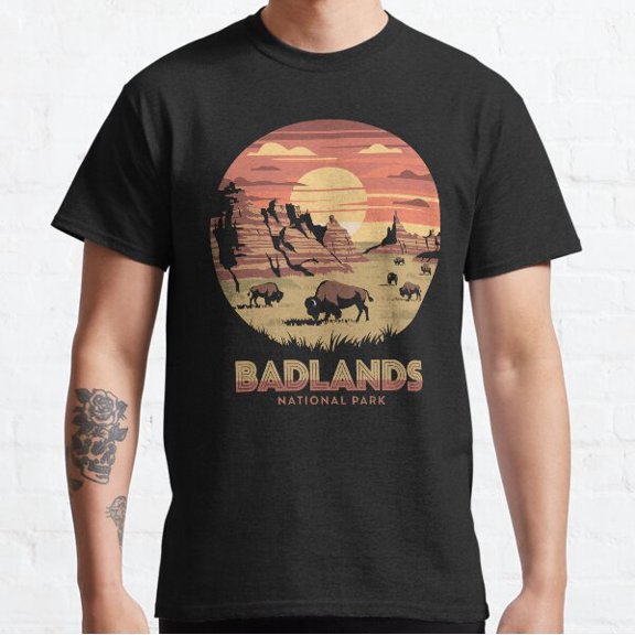 Badlands National Park Vintage Bison & Sunset South Dakota Classic T-shirt