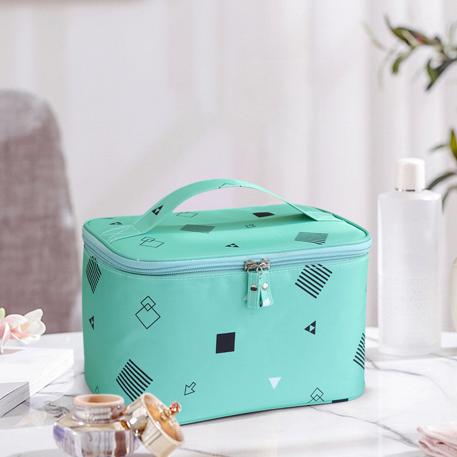 Bag Organizer Clearance Portable Makeup Bag With Large Storage Capacity, Exquisite And HighEnd