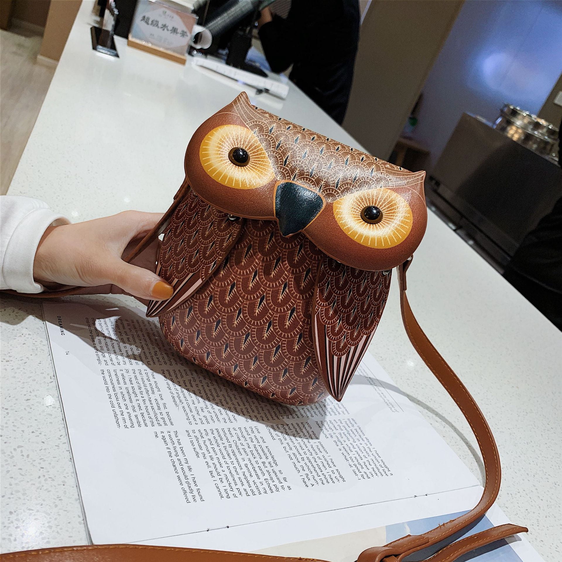 Baguery Cartoon Owl Shaped Shoulder Bag - Lightweight PU Leather Crossbody Satchel, Fashion Casual Purse for Women (5.9×1.57×7.87in)​