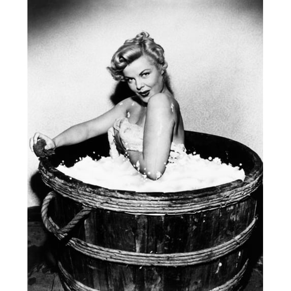 Bait Cleo Moore 1954 Photo Print (16 x 20)