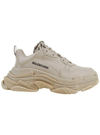 Mikey on X: Nike's now beating balenciaga for ugliest shoes with these  trash bags  / X