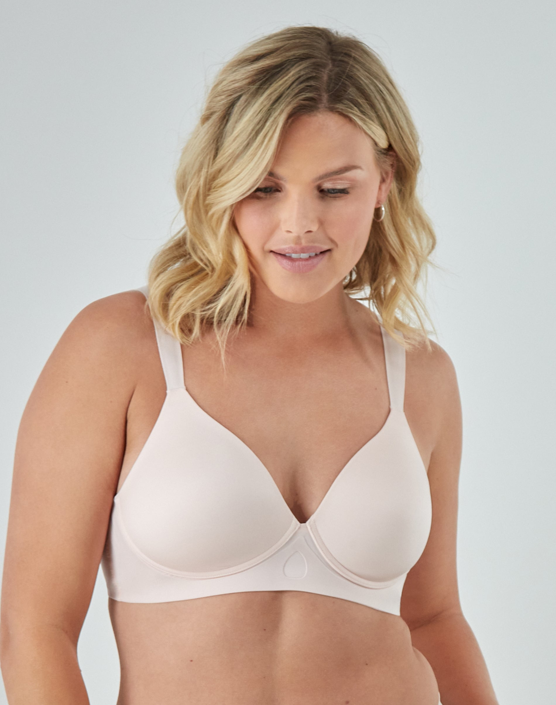 Bali Bra Comfort Revolution Ultimate Wireless Support Full Coverage Smoothing 3462