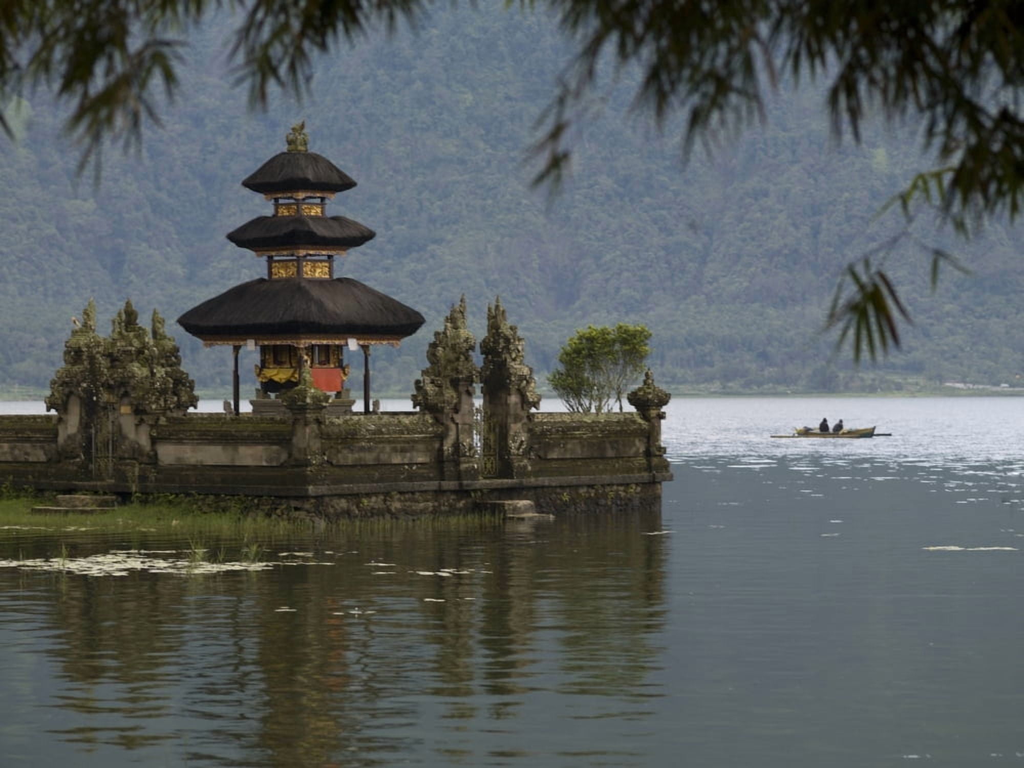 Bali Indonesia Ulun Danu Temple On Beratan Lake Canvas Art - Keith Levit Design Pics (20 x 15)