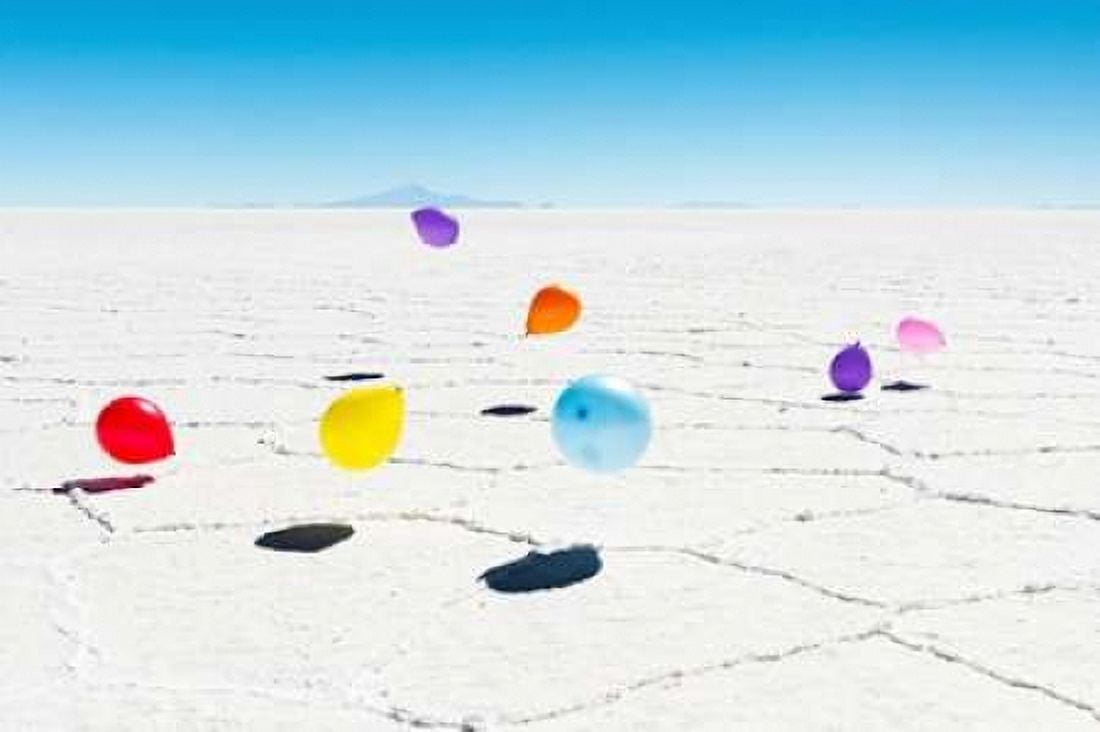 Balloons Three Salar de Uyuni Bolivia Canvas Art - Richard Silver (12 x 18)