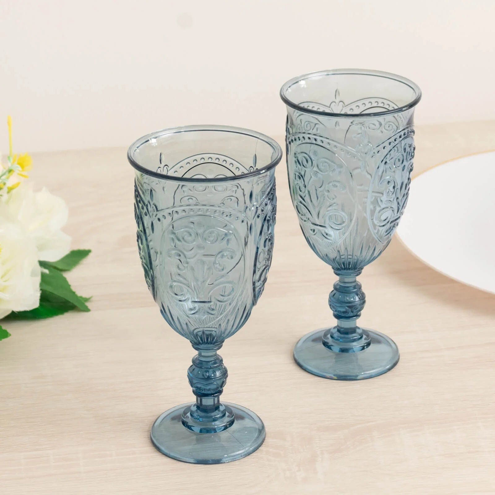 Balsa Circle 24 Dusty Blue 10 oz Transparent Plastic Wine Glasses Retro Embossed Style Wedding Party Tableware Decoration Supplies