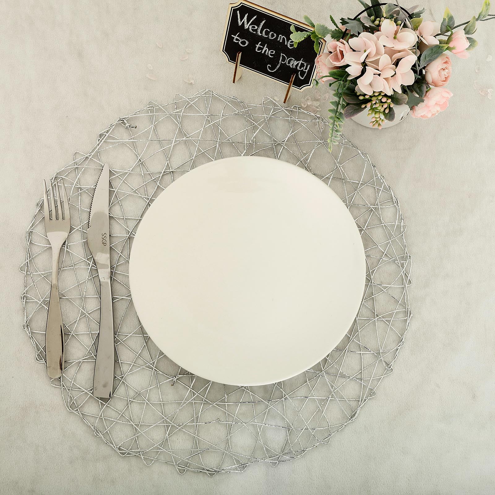 BalsaCircle 6 Pieces 15" Silver Round Metallic String PLacemats Decor