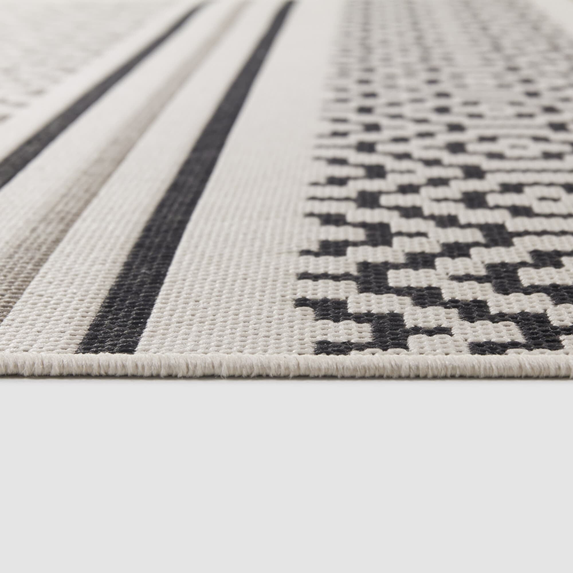 Alain Easy-Care Braided Tan Synthetic Area Rug - 8' x 10'
