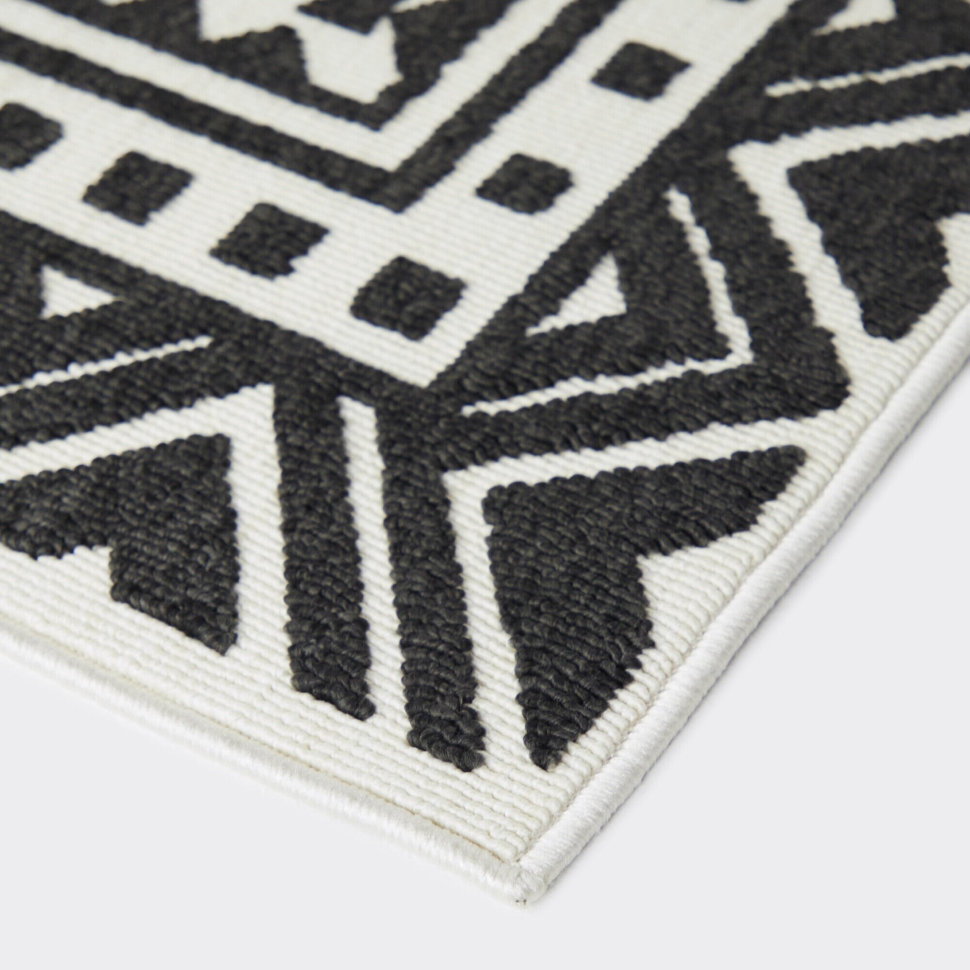 Balta Alessi Global Geometric Indoor/Outdoor Area Rug Black 5'3