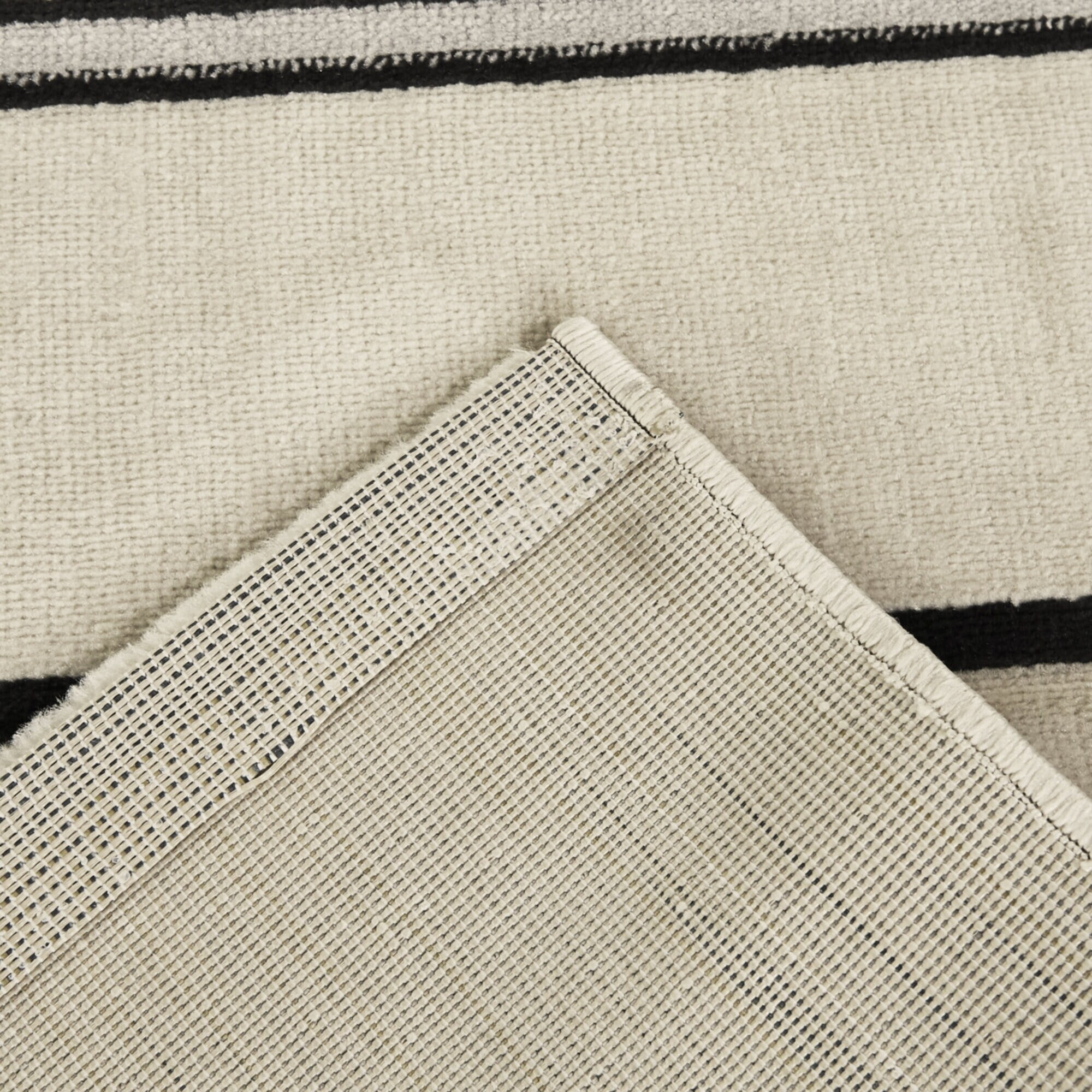 Barclay Cream and Black Geometric Synthetic Area Rug