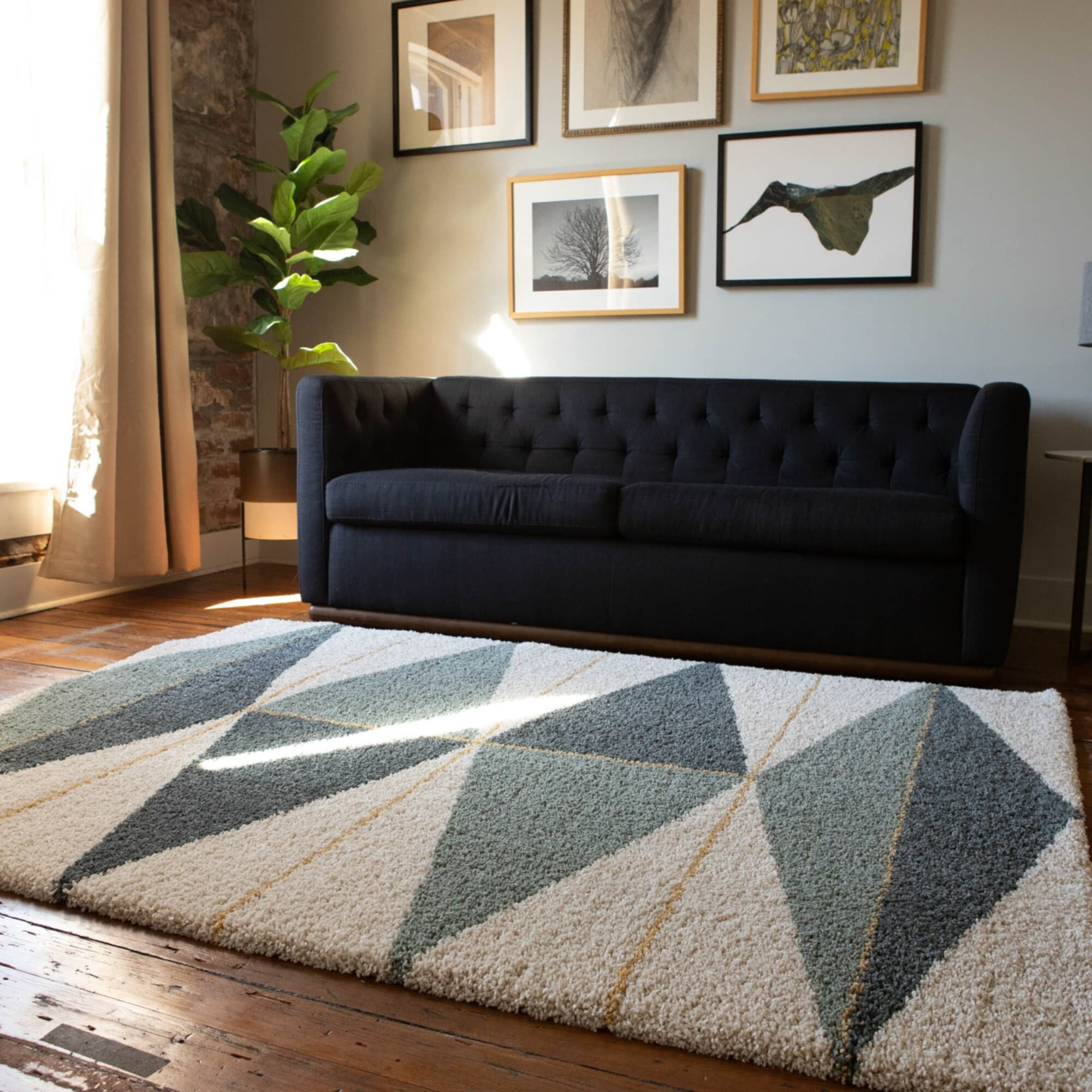 Navy Geometric Shag 6' x 9' Easy-Care Synthetic Area Rug