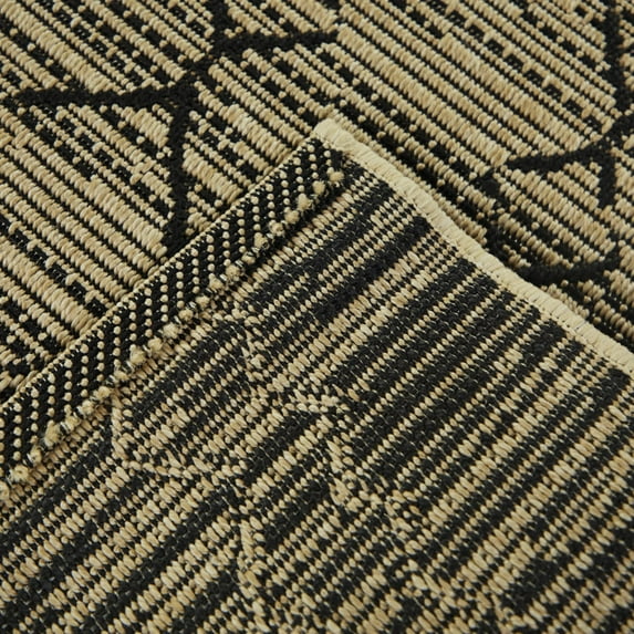 Balta Marion Diamond Trellis Indoor/Outdoor Area Rug Black 5'3" x 7' 5' x 8'