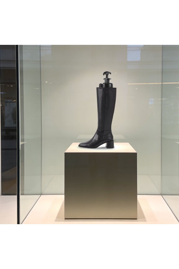2Pcs Boot Stays for Tall Boot Shape Keeping Plastic Shoe Shapers Enhance Air Circulation and Comfort
