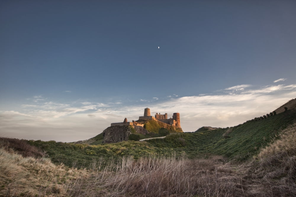 Bamburgh Castle Bamburgh Northumberland England Canvas Art - John Short Design Pics (19 x 12)