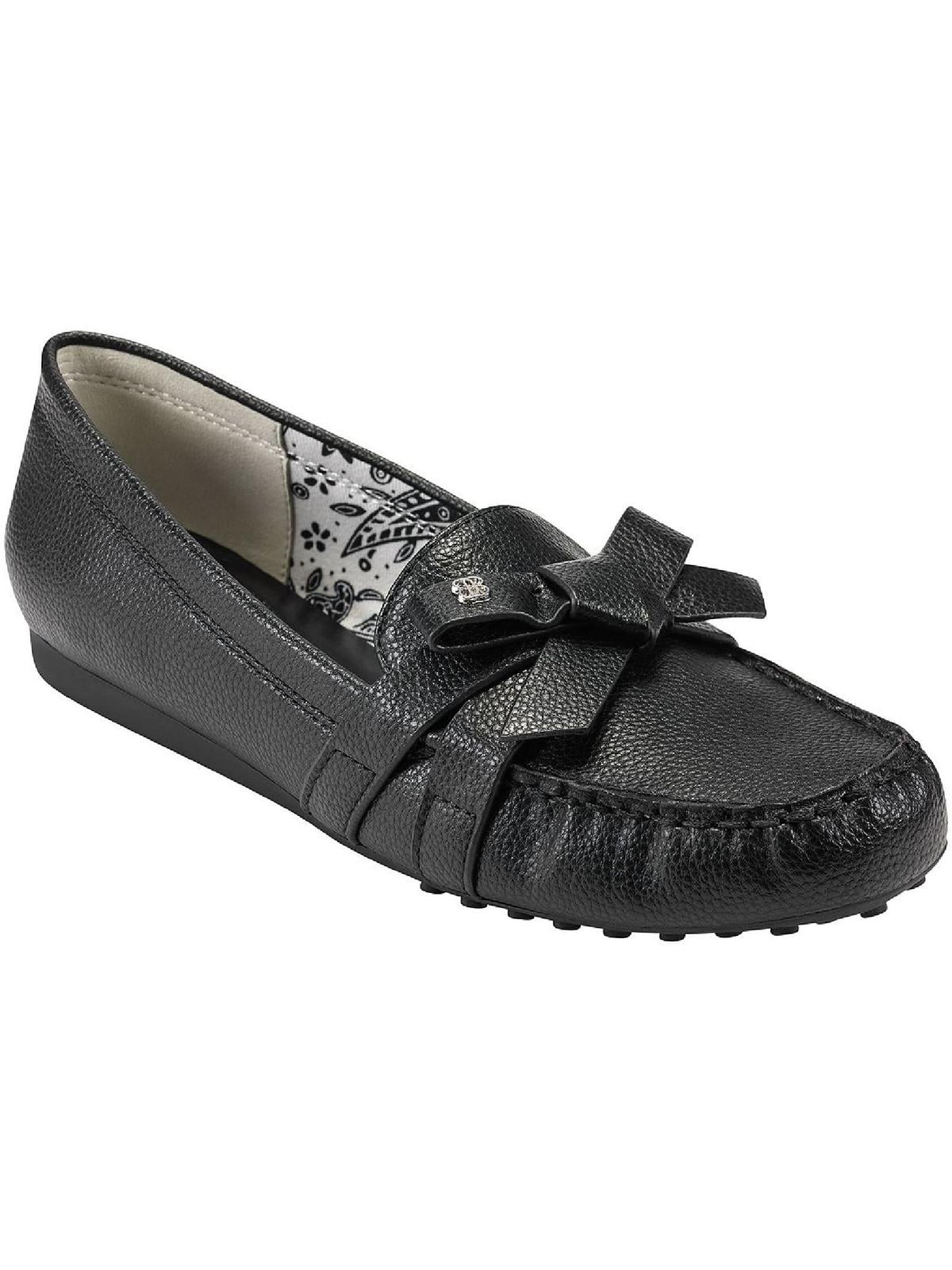 Bandolino patent sales leather loafers