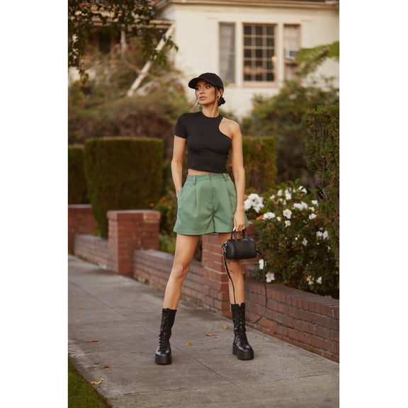 Bar III Nicole Williams English Pleated Shorts Comfrey 10