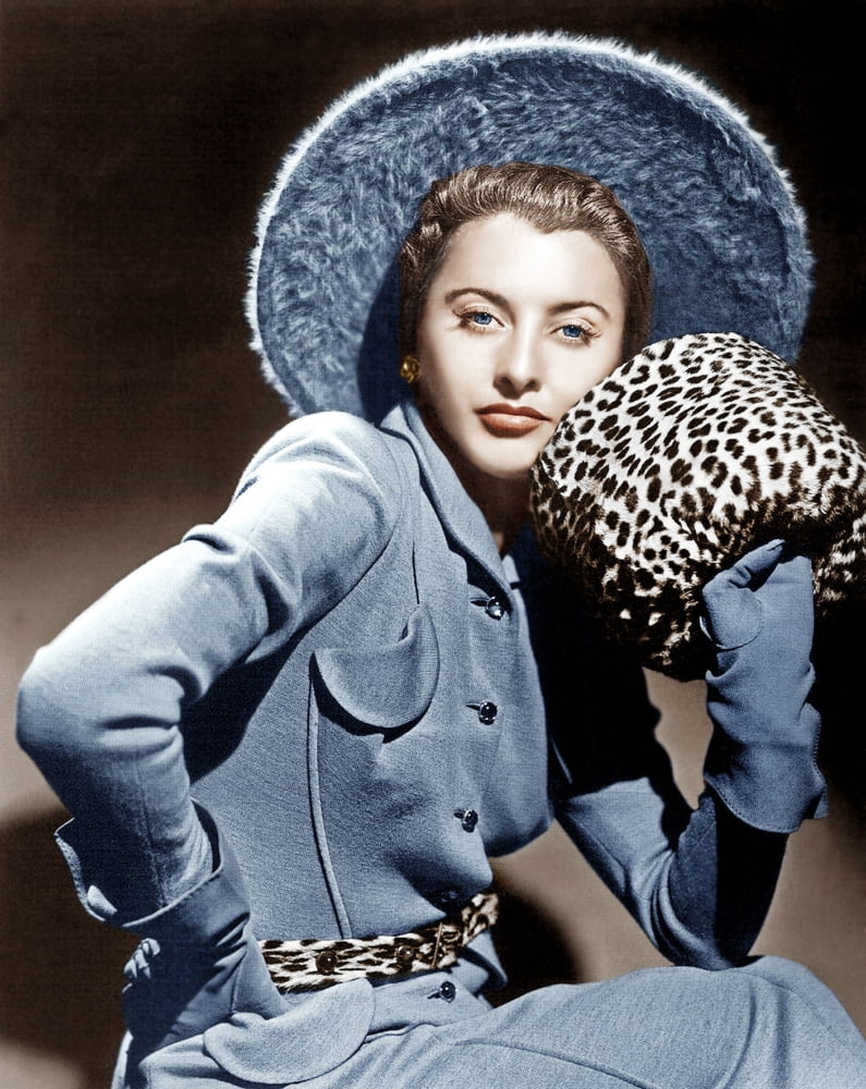 Barbara Stanwyck Canvas Art - (16 x 20)