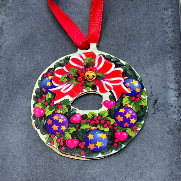 Barbie Doll cardboard Christmas Seasonal Wreath Diorama