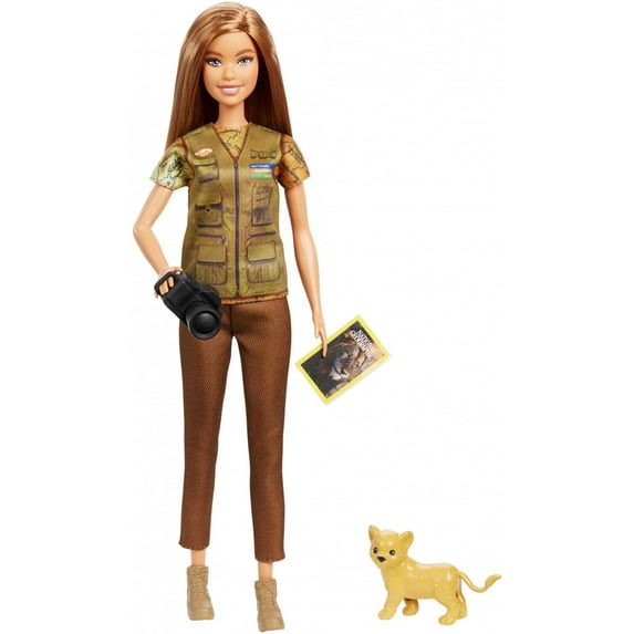 Barbie National Geographic Photojournalist Doll with Accessories Doll Playset, 4 Pieces Included