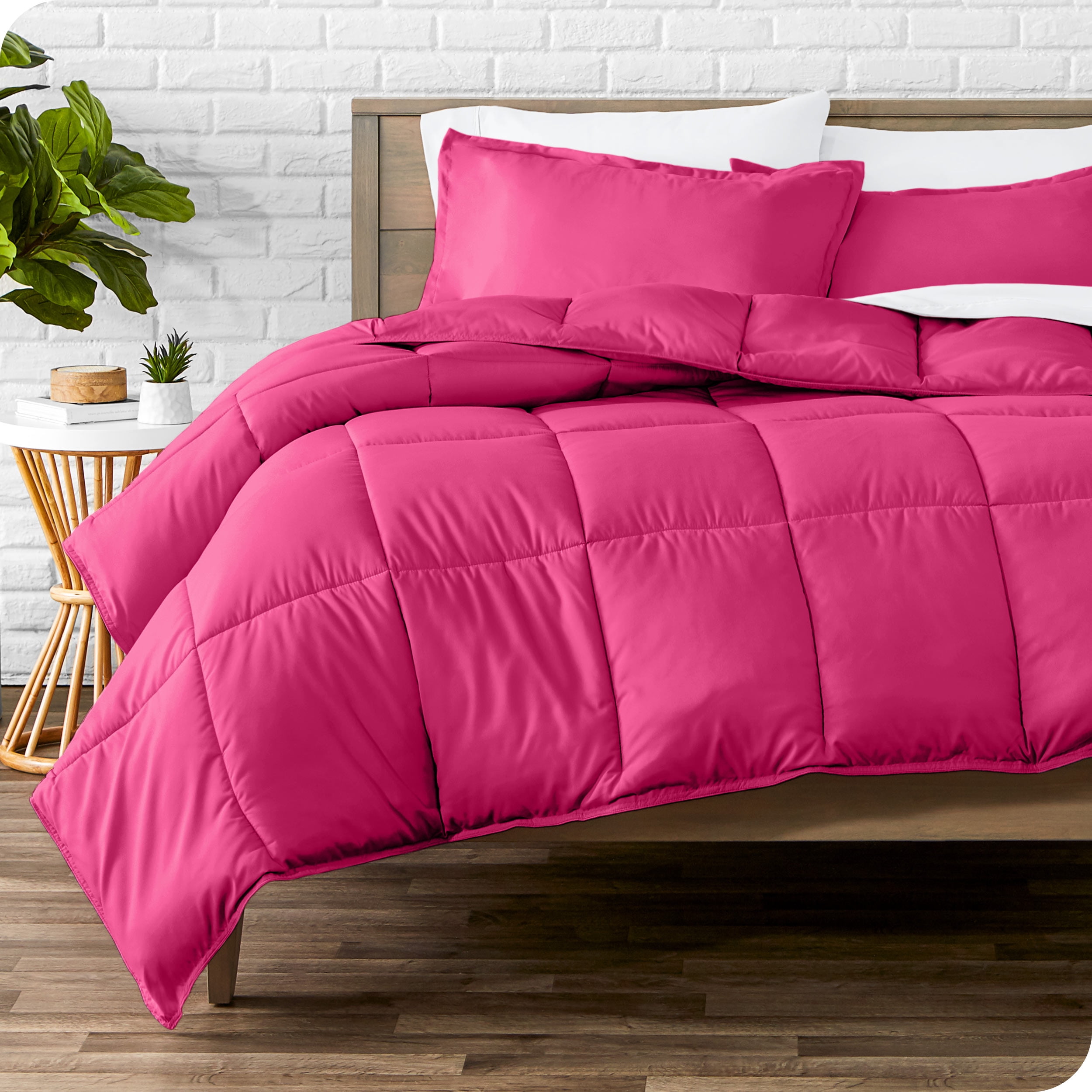 Queen Pink Ultra-Soft Microfiber Down Alternative Comforter Set