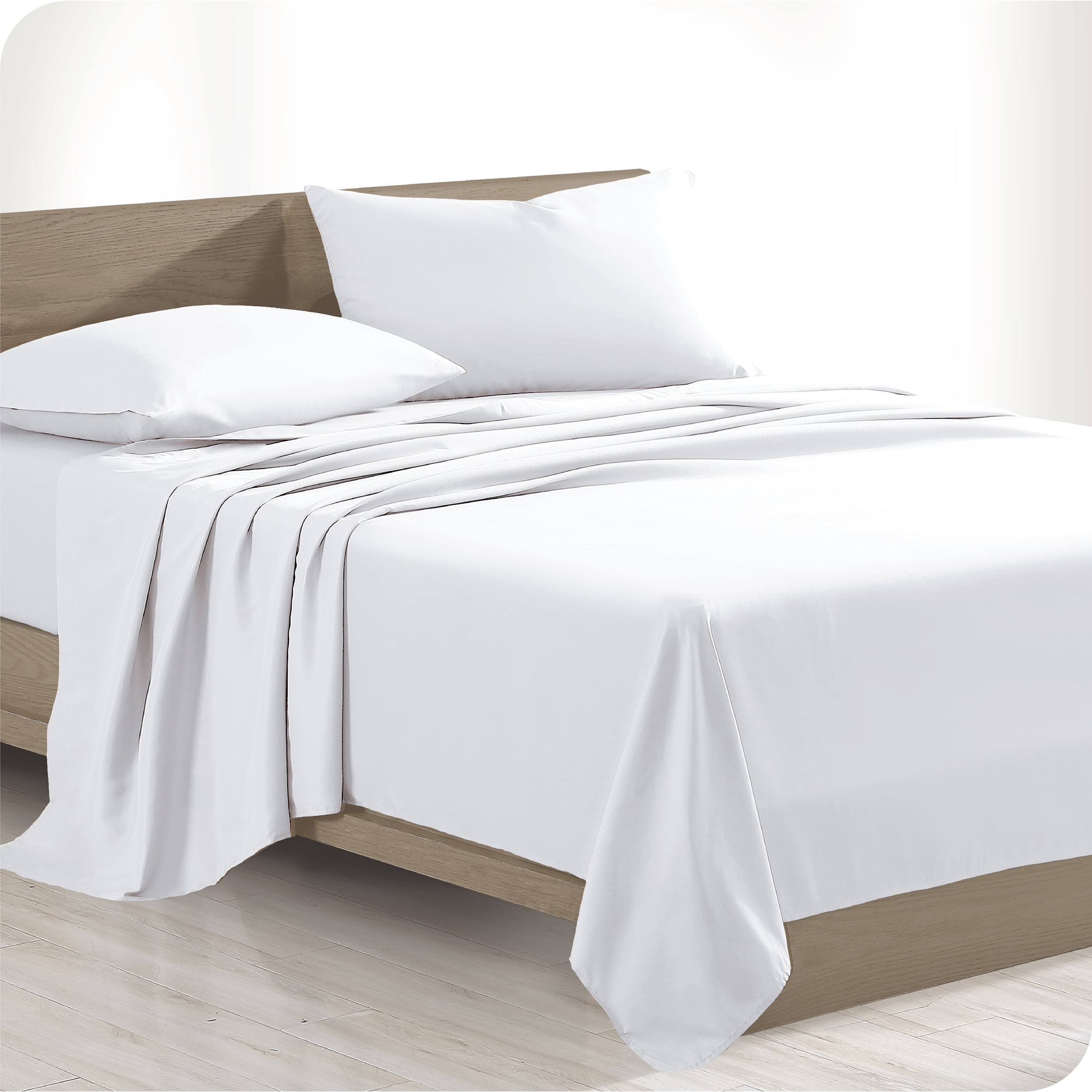Twin White Cotton Fitted Bed Sheet | Organic Cotton with Silicone Gripping Edges | Public Goods
