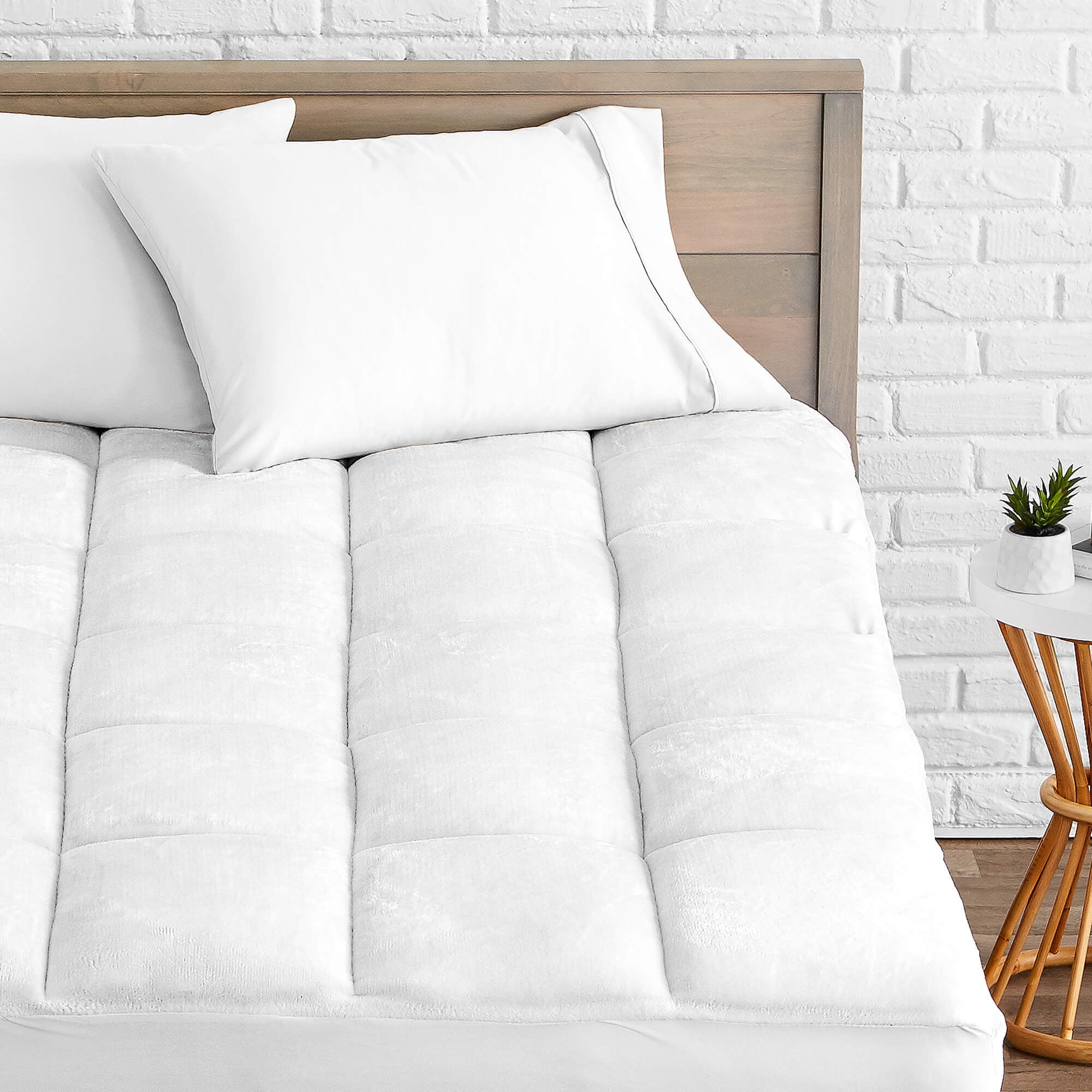 White Full XL Cotton Top Down Alternative Mattress Pad