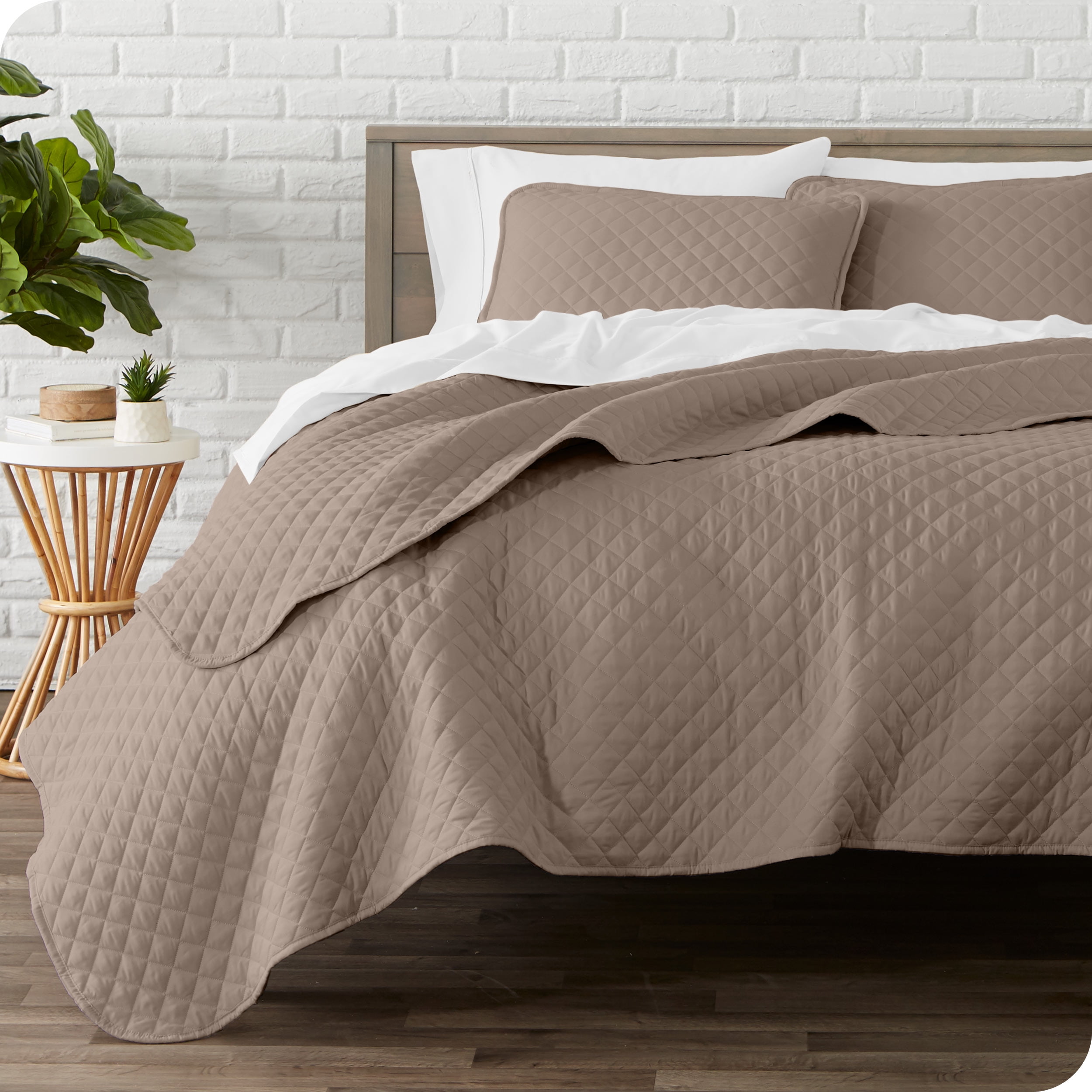 Taupe Diamond Stitched Microfiber Twin Quilt Set