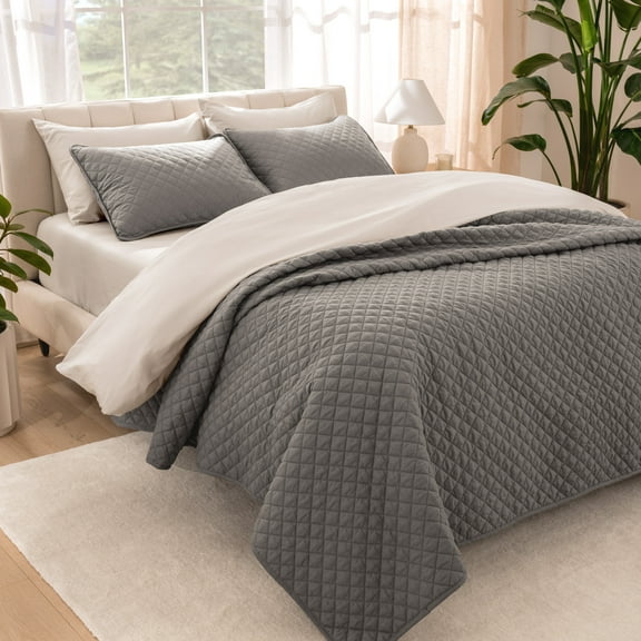 Bare Home Quilt Set - 3 Piece - Diamond Stitched Bedspread Coverlet - Full/Queen, Gray
