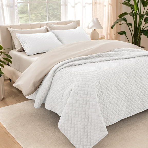Bare Home Quilt Set - 3 Piece - Diamond Stitched Bedspread Coverlet - Full/Queen, White