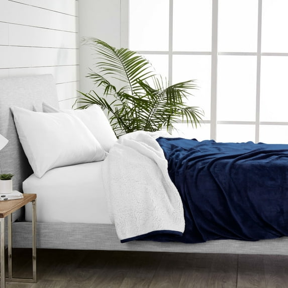 Bare Home Reversible Sherpa to Plush Bed Blanket (Twin/Twin XL, Dark Blue)