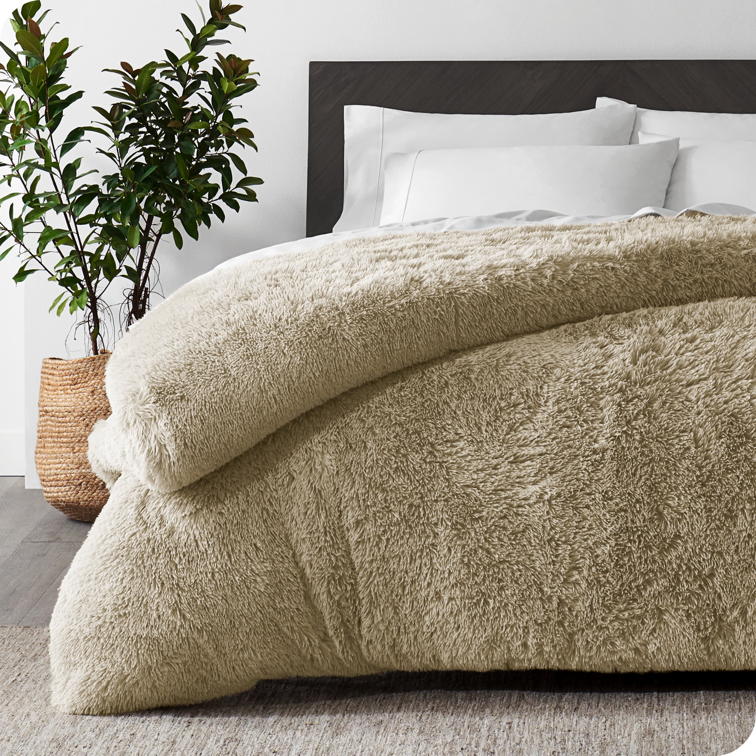 Sand Twin/Twin XL Shaggy Faux Fur Duvet Cover with Crystal Velvet Back