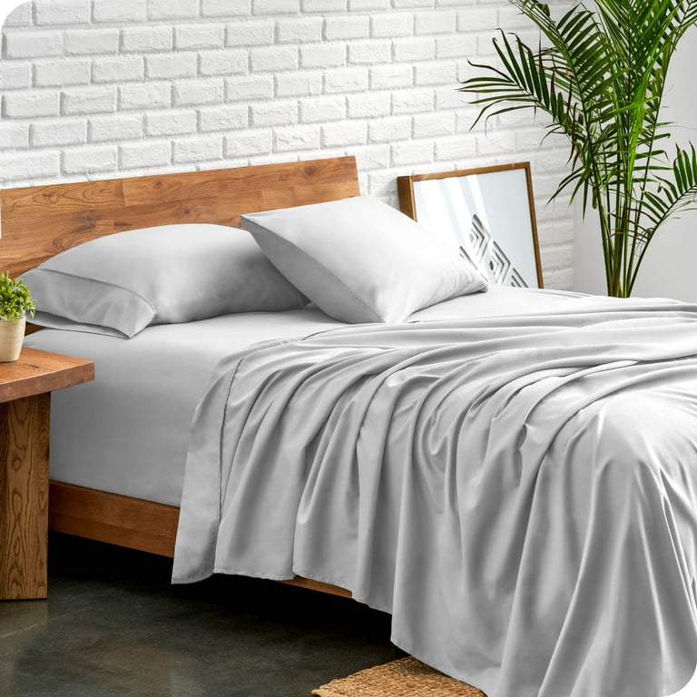 https://i5.walmartimages.com/seo/Bare-Home-Ultra-Soft-Sheet-Set-Premium-1800-Collection-Deep-Pockets-3-Pieces-Twin-XL-Cloud-Gray_2ac9f2cc-80e4-4126-bfc0-ad13fcc84d0a.7dc246d7c454bfae8d4b65e4016c9775.jpeg?odnHeight=768&odnWidth=768&odnBg=FFFFFF