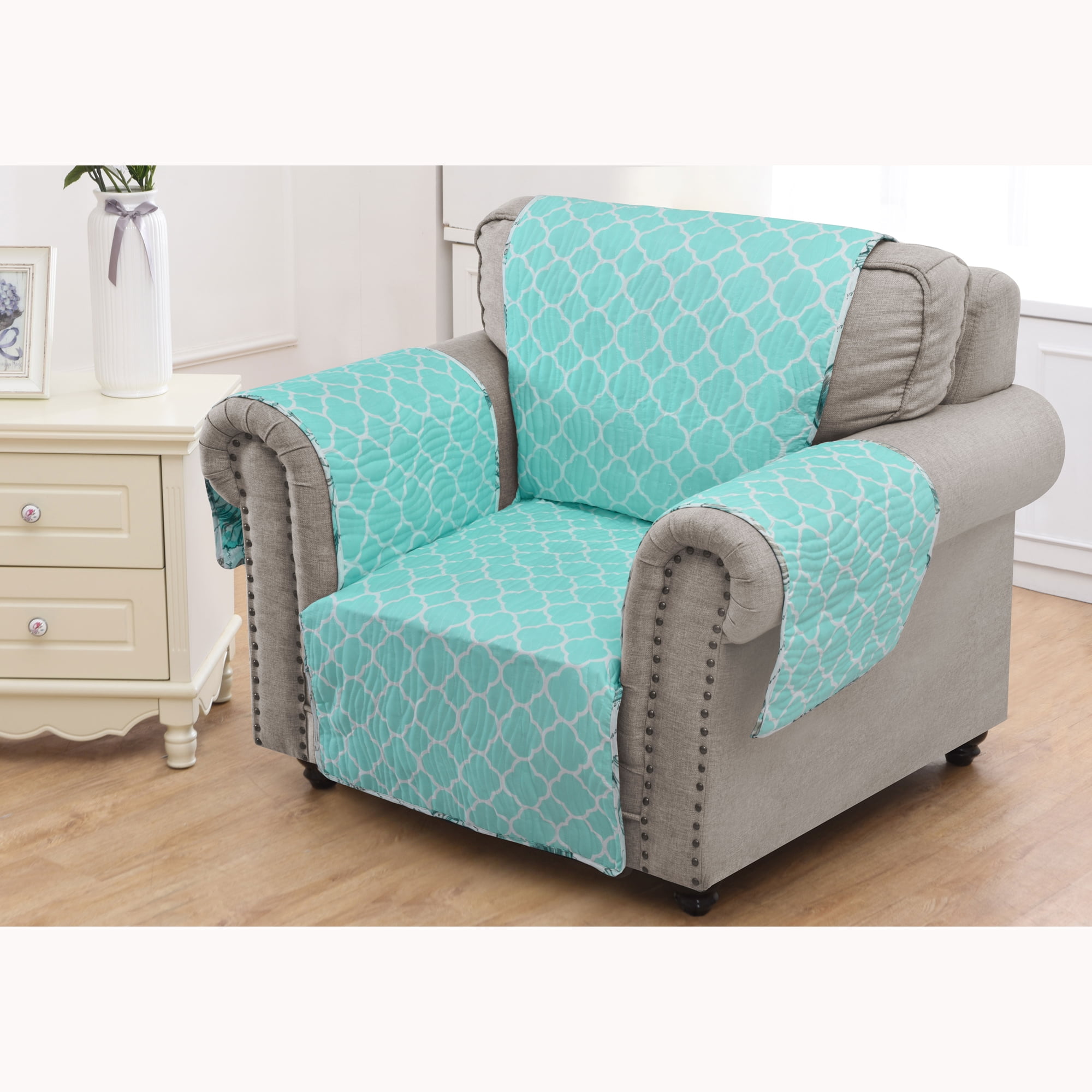 White Polyester Lawson Accent Chair with Spindle Legs