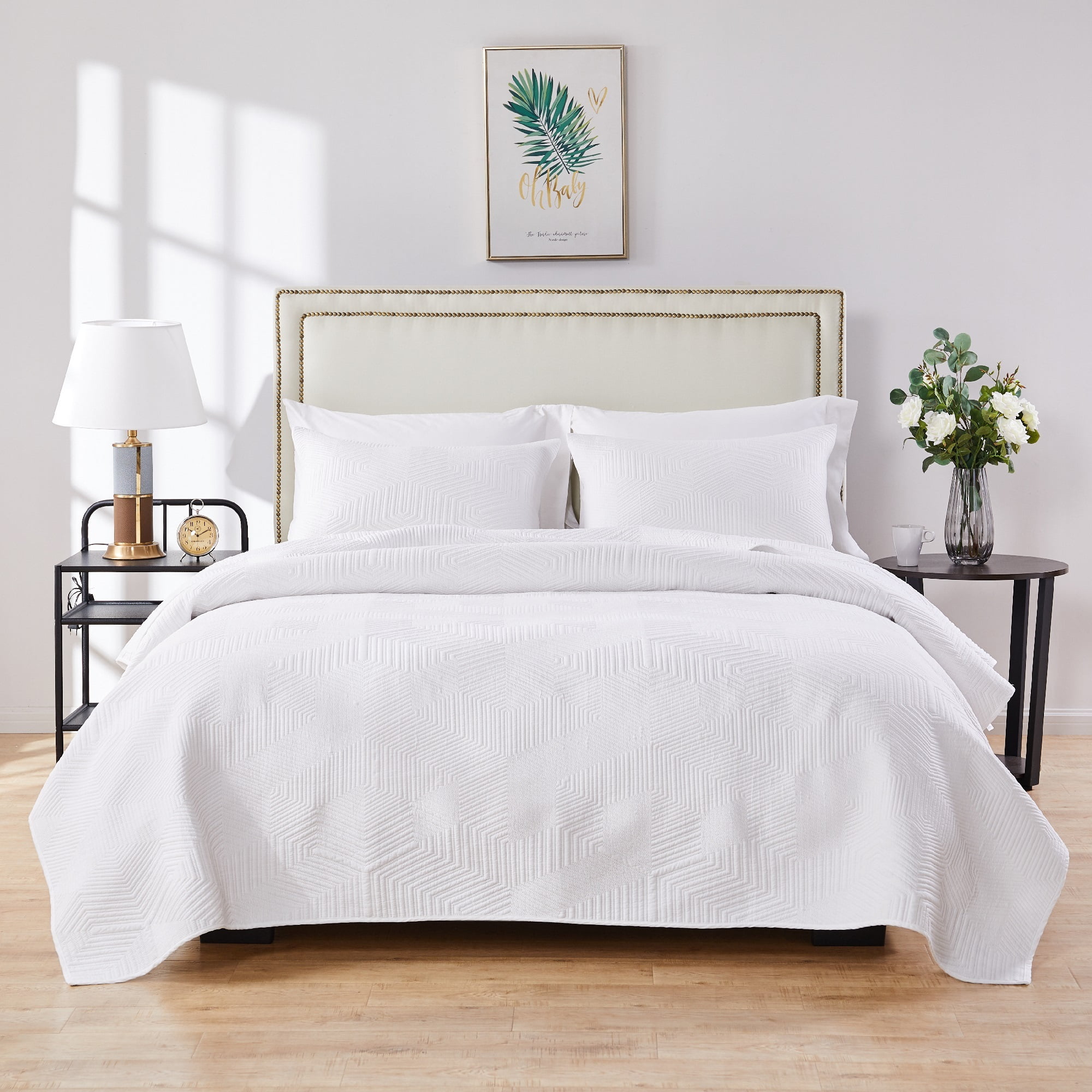 White Full Microfiber Reversible Quilt Set