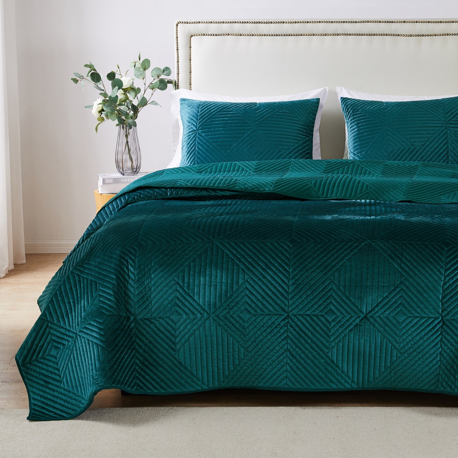 Barefoot Bungalow Riviera Velvet Modern Quilt and Pillow Sham Set Teal ...