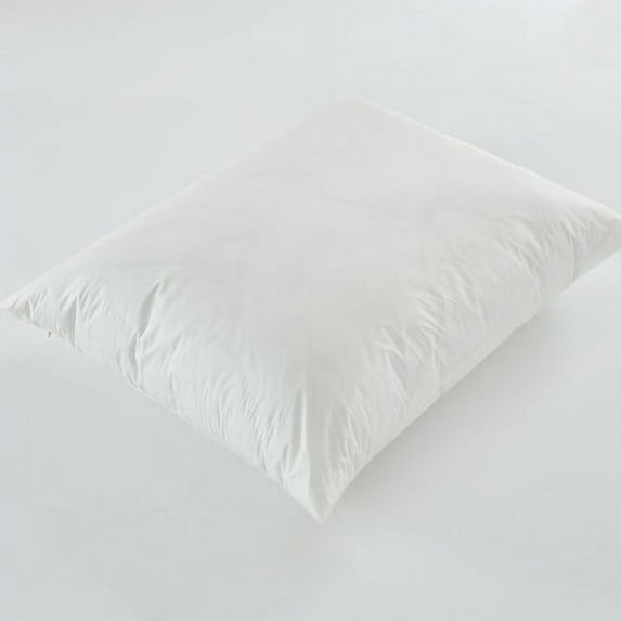 Bargoose Home Textiles Zippered Polyester Pillow Protector in Off-White