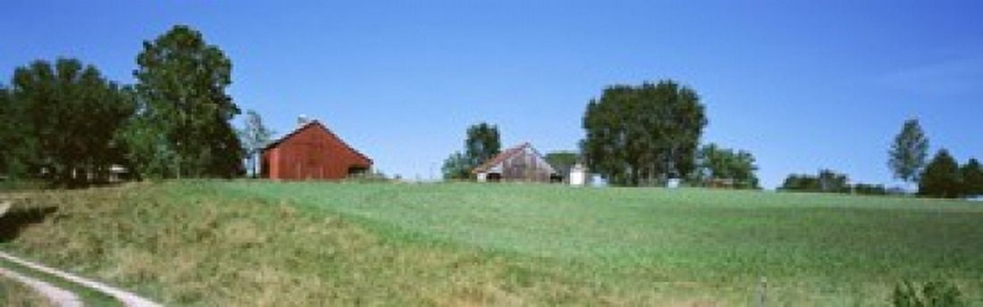 Barn in a field Missouri USA Canvas Art - Panoramic Images (18 x 6)