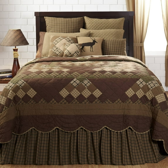 Barrington Quilt by VHC Brands