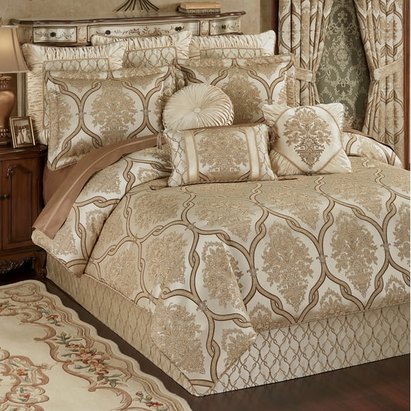 Barrington Traditional Damask Medallion Bedding, Light Gold, 4-pc Queen Comforter Set