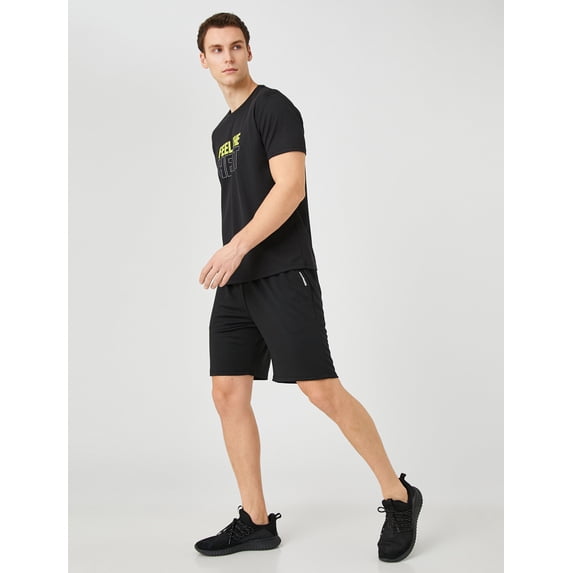 Basic Sport Shorts Drawstring Pocket Detailed