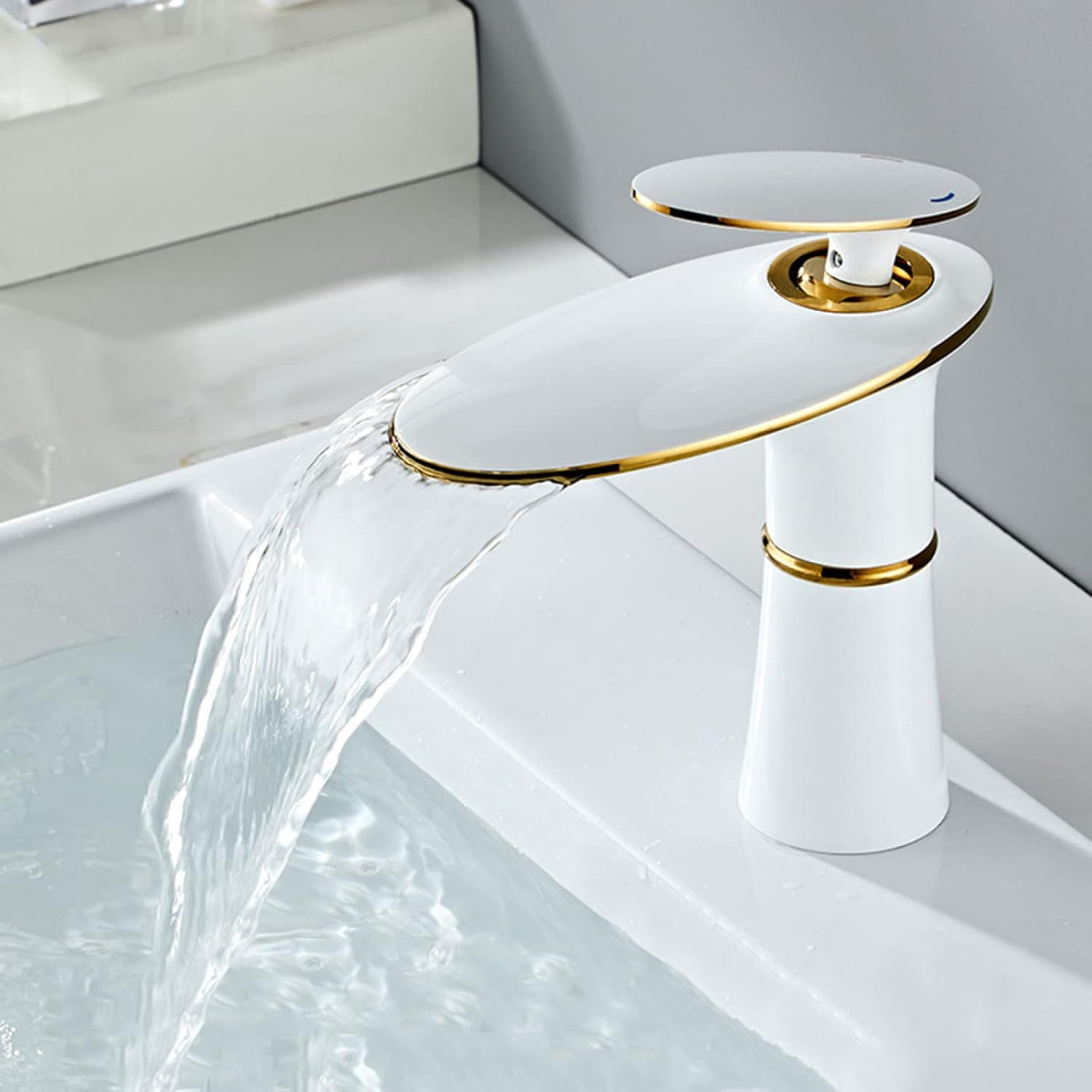 Basin Faucet Waterfall, Sink Faucet Hot and Cold Mix Tap, Brass Faucet Bathroom, Waterfall Single Handle Bathroom Sink Faucet, White Gold B, Short
